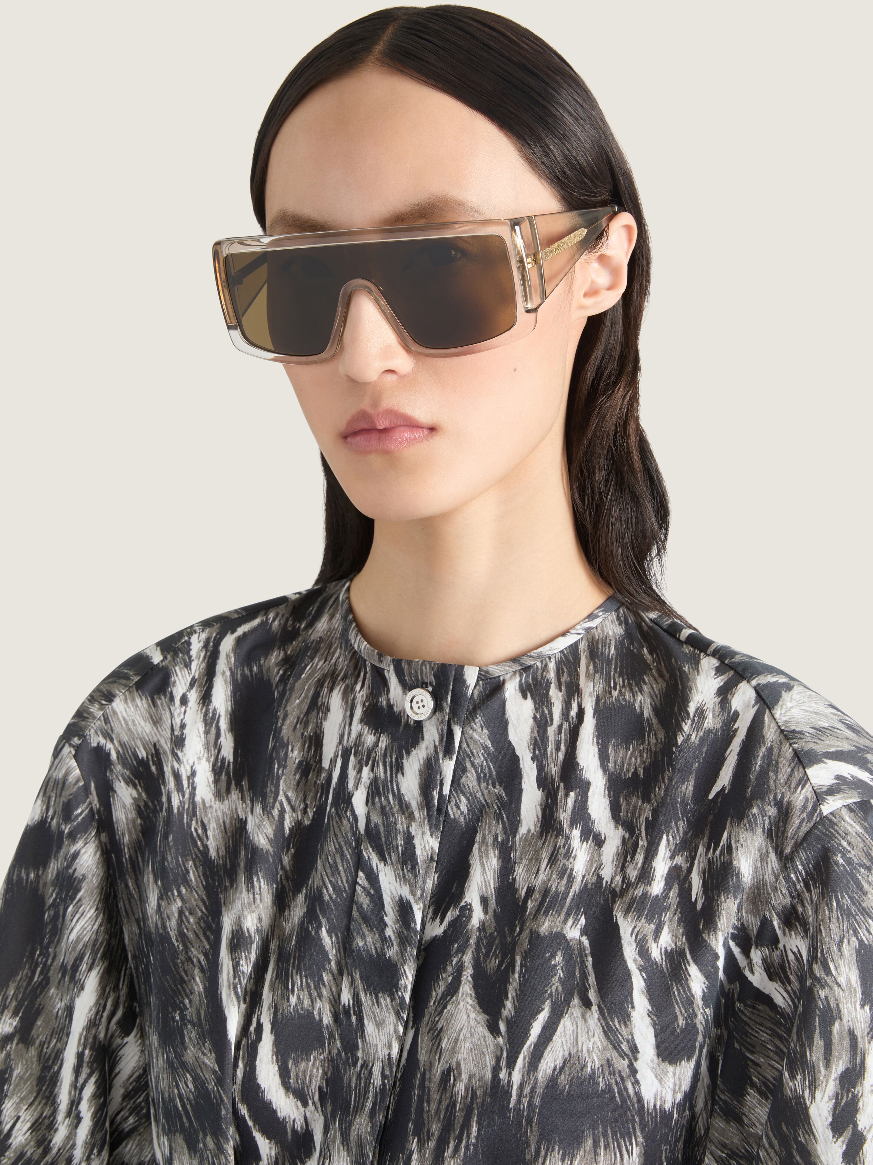 Square sunglasses in acetate